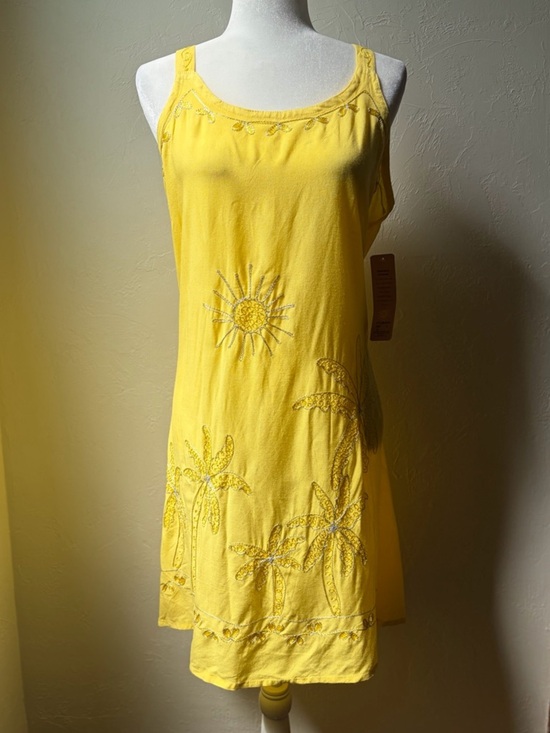 raya sun Dresses & Skirts - Raya Sun Embroidered Palm Tree Sundress Yellow Sleeveless NWT L
